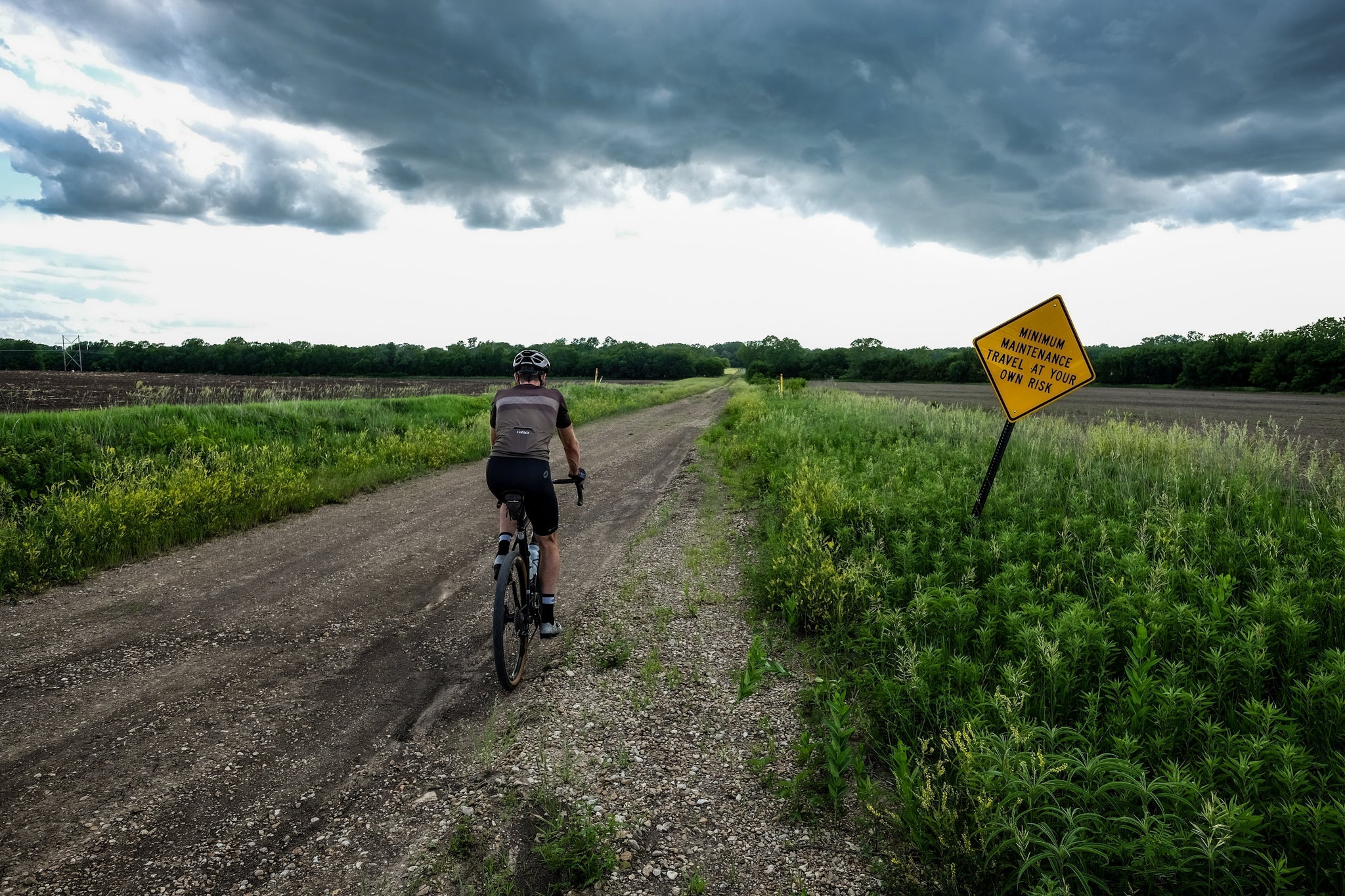 Gravel bike maintenance on sale