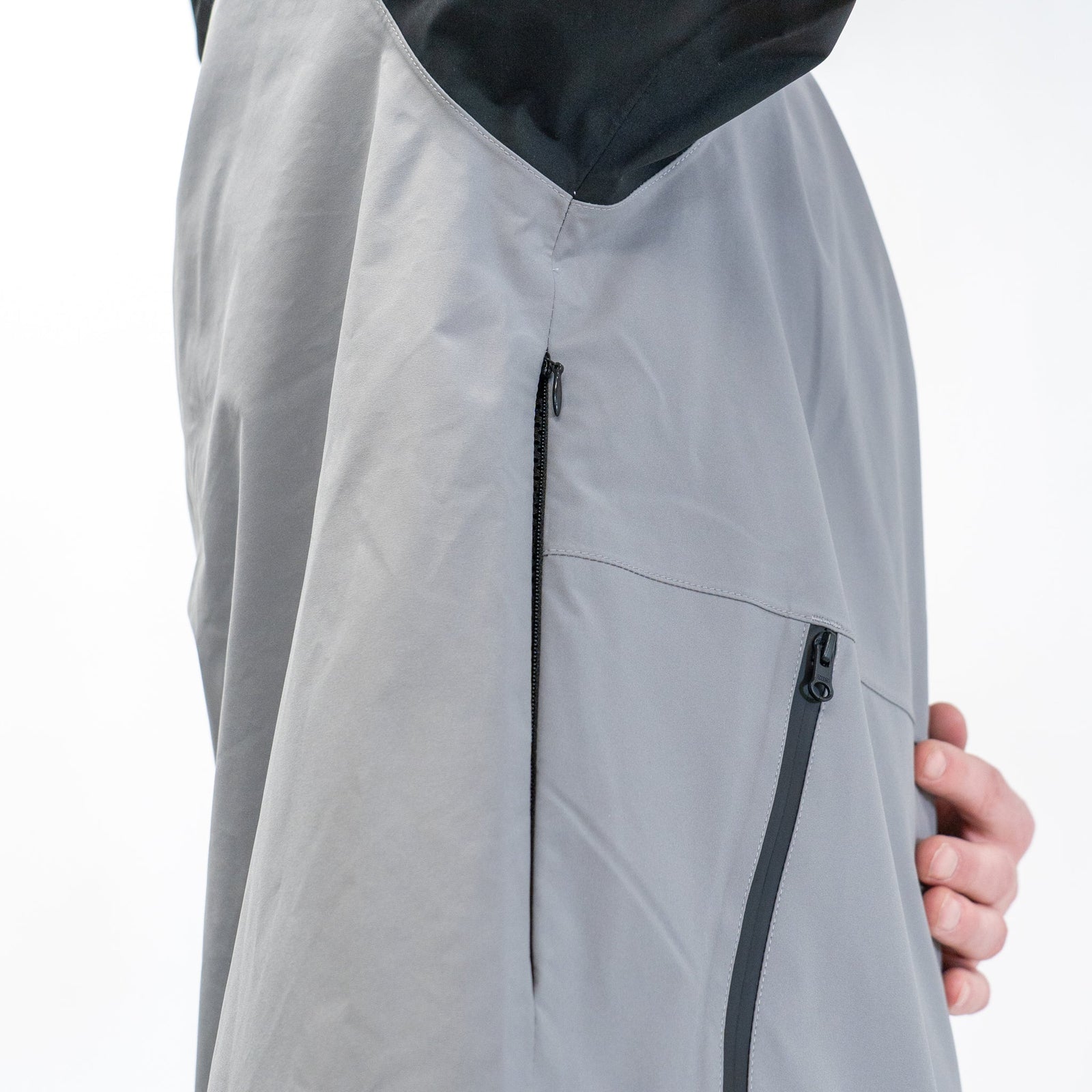 HydroSend Shell - Obsidian/Smoke Grey