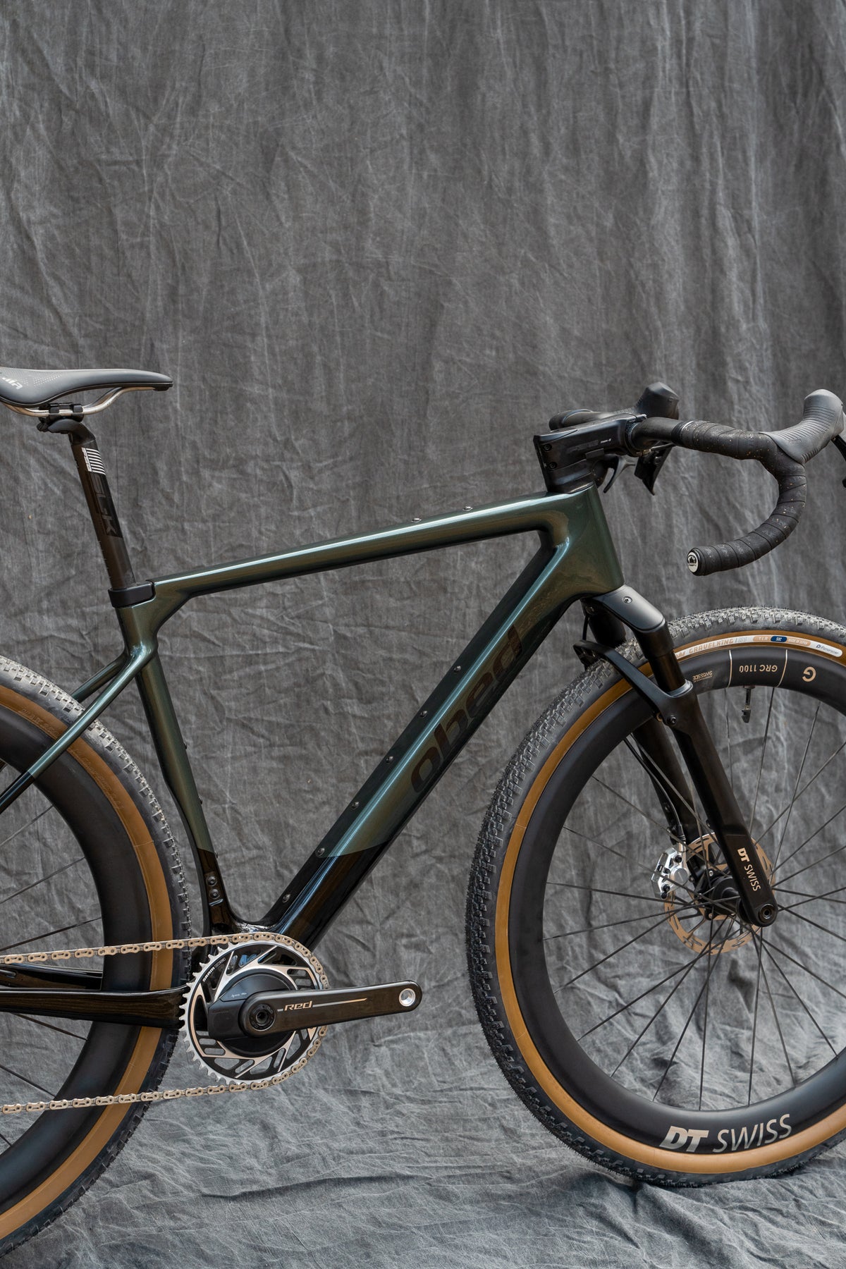 Green TTR with black components on a gray background