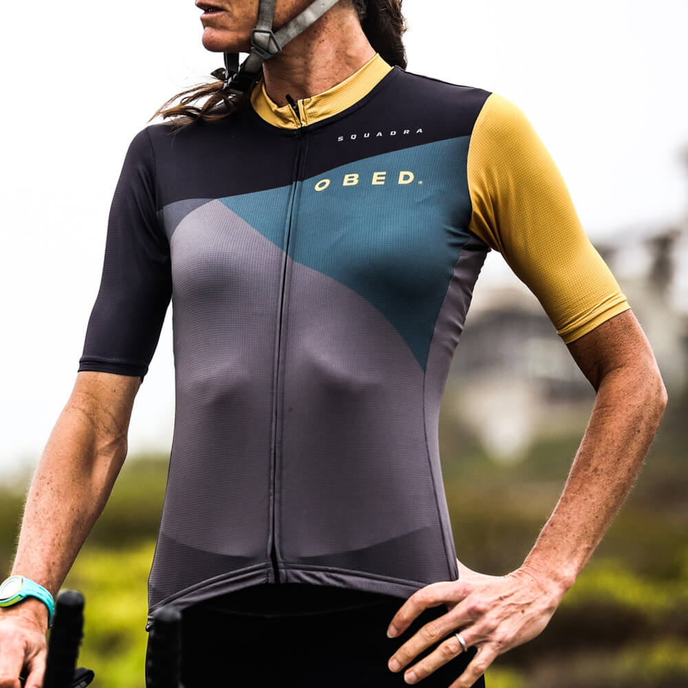Women wearing Obed Jersey-front